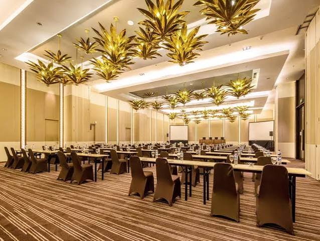 Lotus Ballroom (Luxus Lt 9)